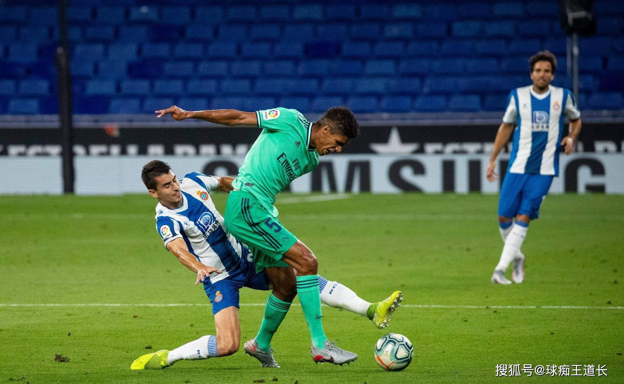 包含圣埃蒂安主场告负，遭遇连败的词条