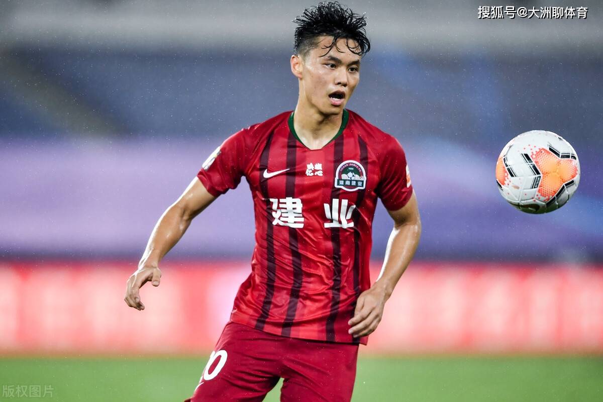 河南建业球员人员组合调整,战术变化引发关注的简单介绍 河南建业球员人员组合调整,战术变化引发关注的简单介绍
